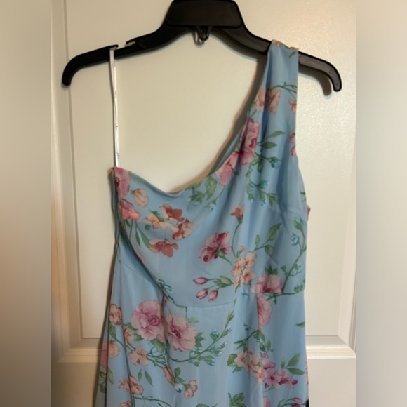 NWT Lulu’s Elegant Admiration Light Blue Floral One-Shoulder Maxi Dress L and XL - Picture 4 of 7